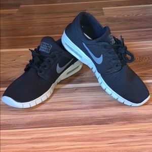 Nike Stefan Janoski Skateboarding shoes.